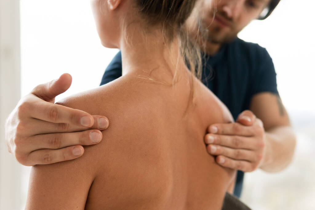 Common Causes of Rhomboid Muscle Pain